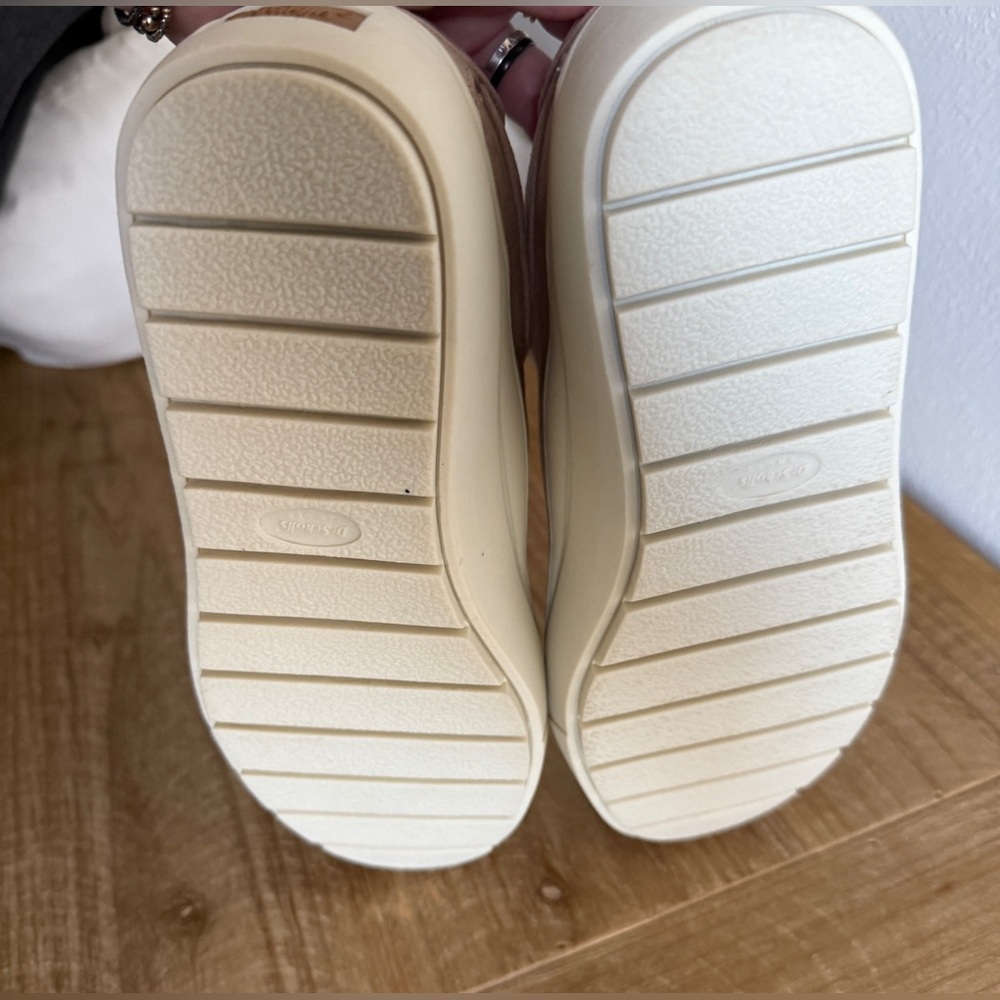 NWOT DR. SCHOLLS Time Off Women's Platform Sneakers size 6 in taupe - Picture 6 of 8